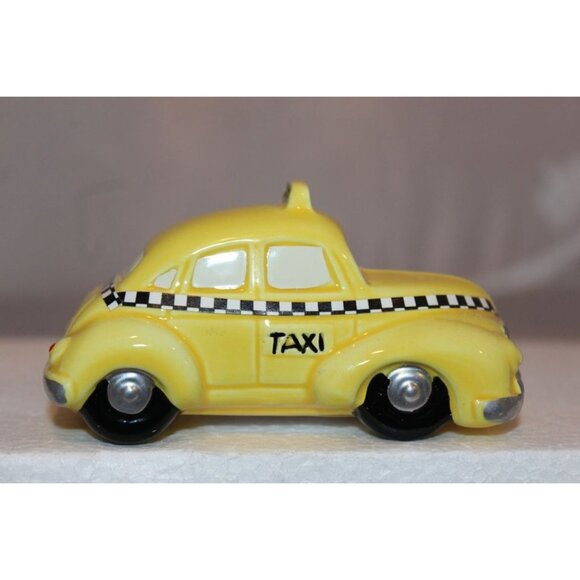 Dept 56 Snow Village - Taxi Cab - Picture 1 of 6